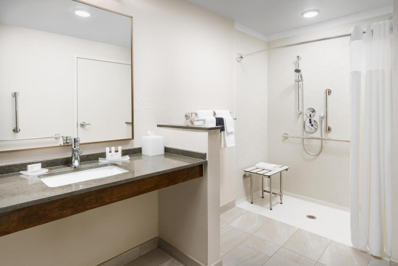 | Fairfield Inn & Suites by Marriott Oakhurst Yosemite