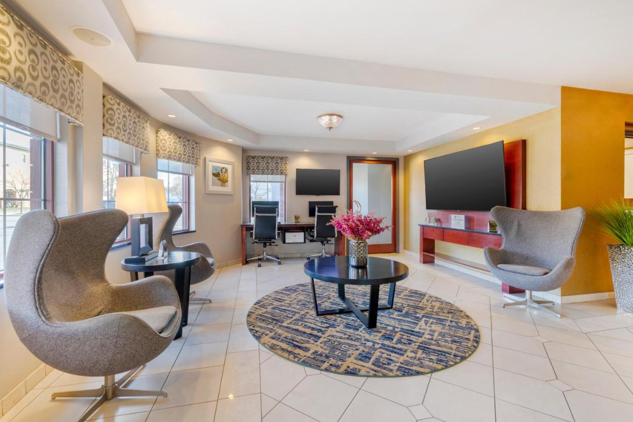 | Best Western on the Avenue