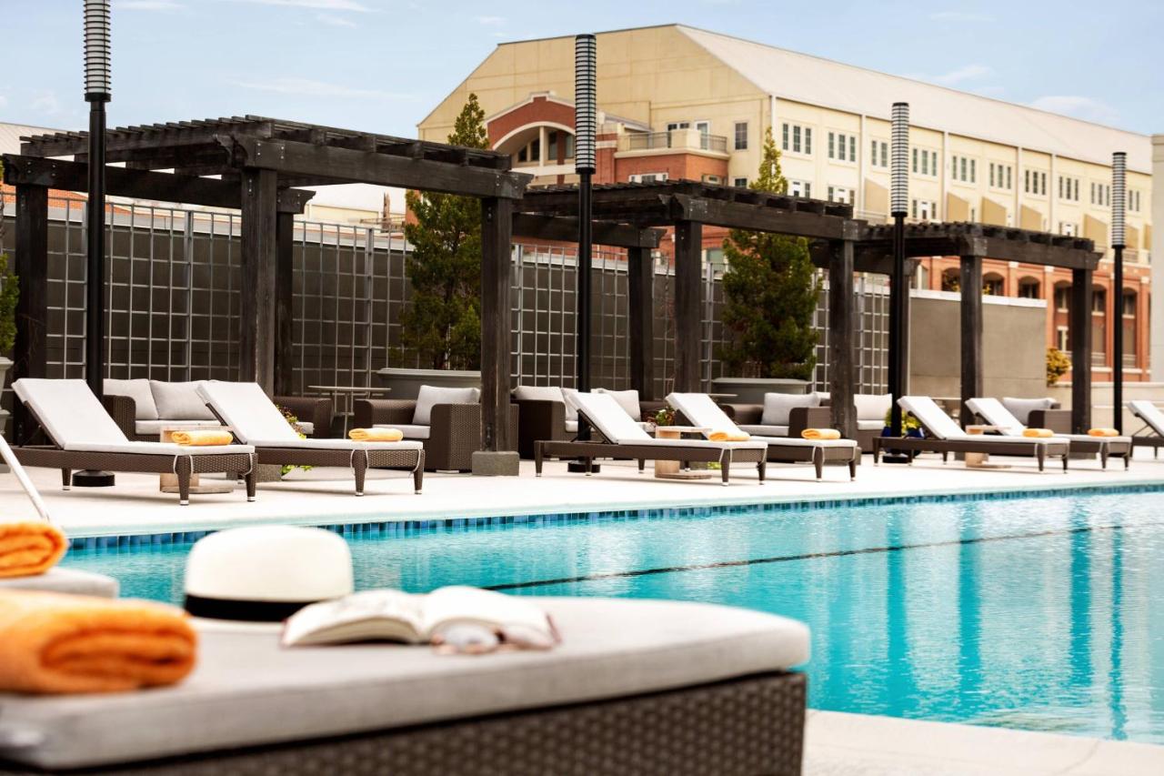  | Twelve Midtown, Marriott Autograph Collection