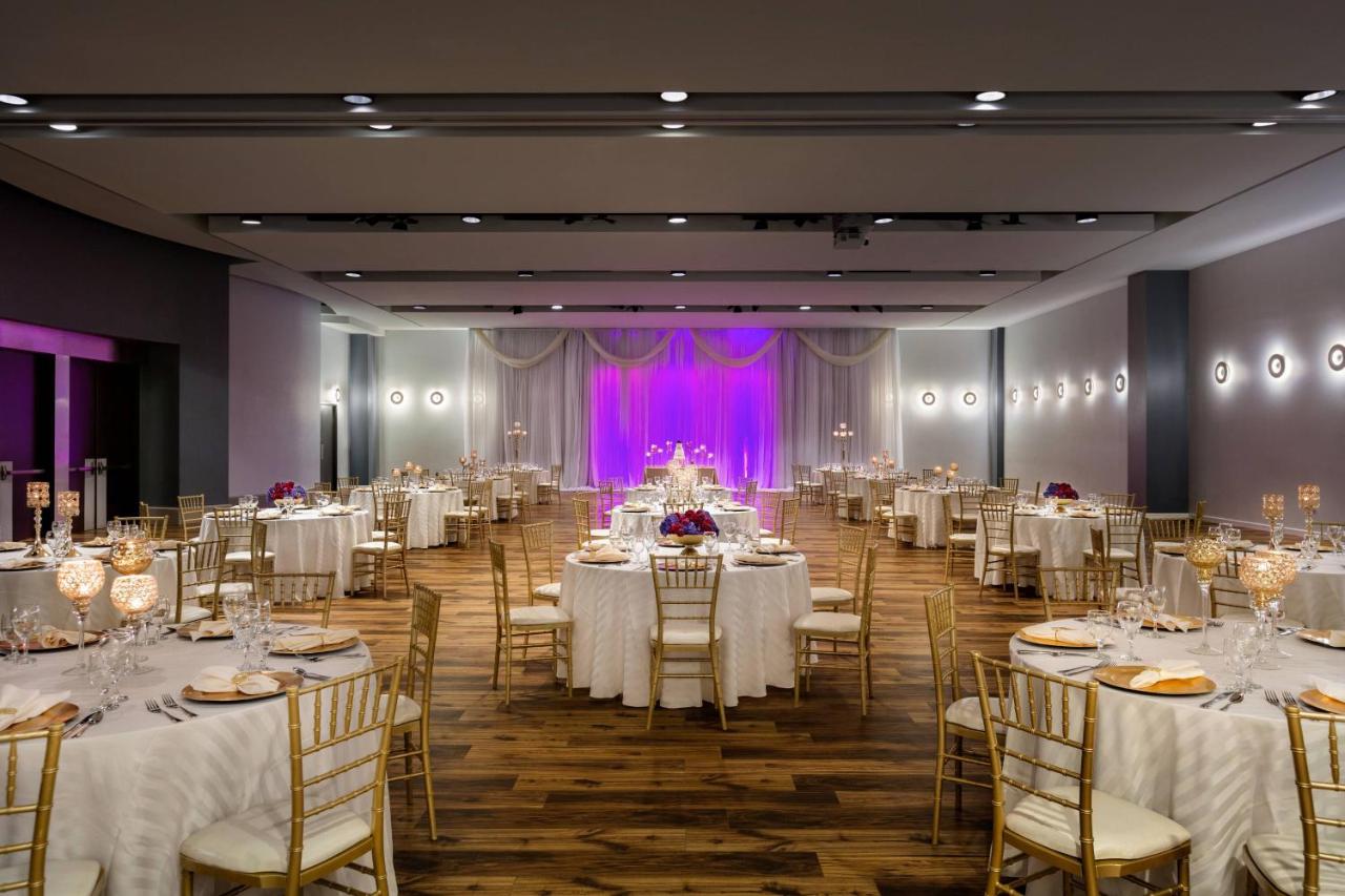 Twelve Midtown, Marriott Autograph Collection