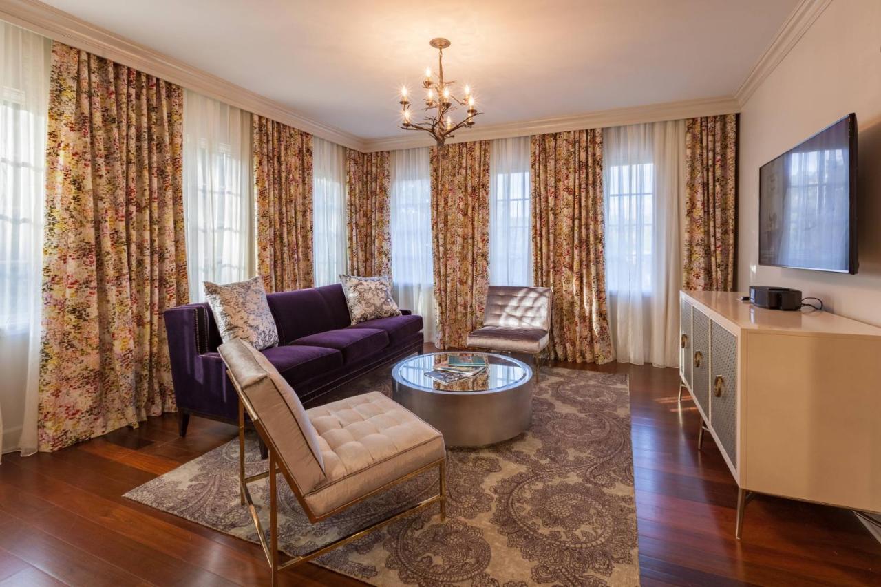 | Grand Bohemian Hotel Mountain Brook, Autograph Collection