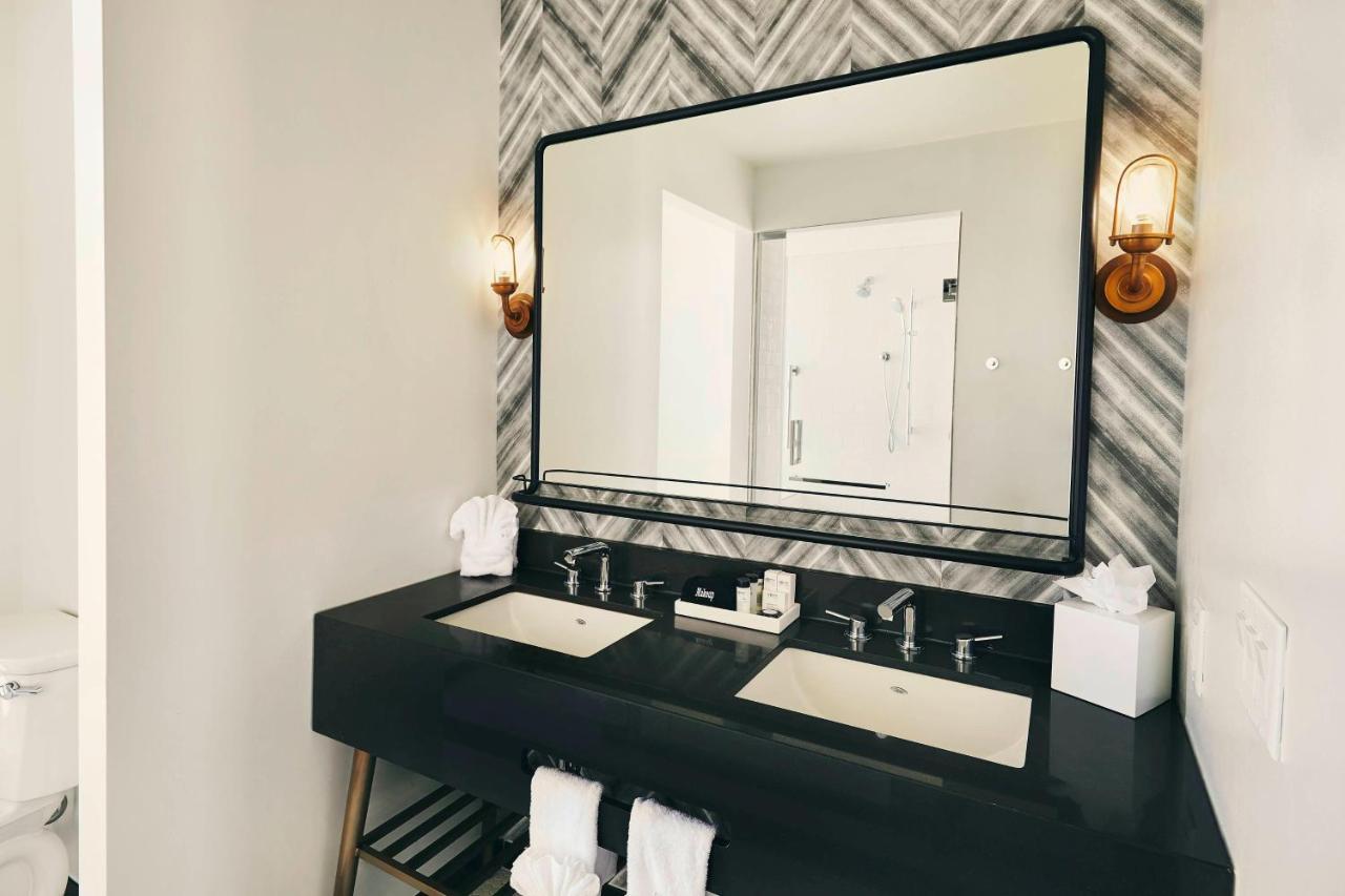 King Suite with City View at The Draftsman, Charlottesville, University, Autograph Collection Hotel