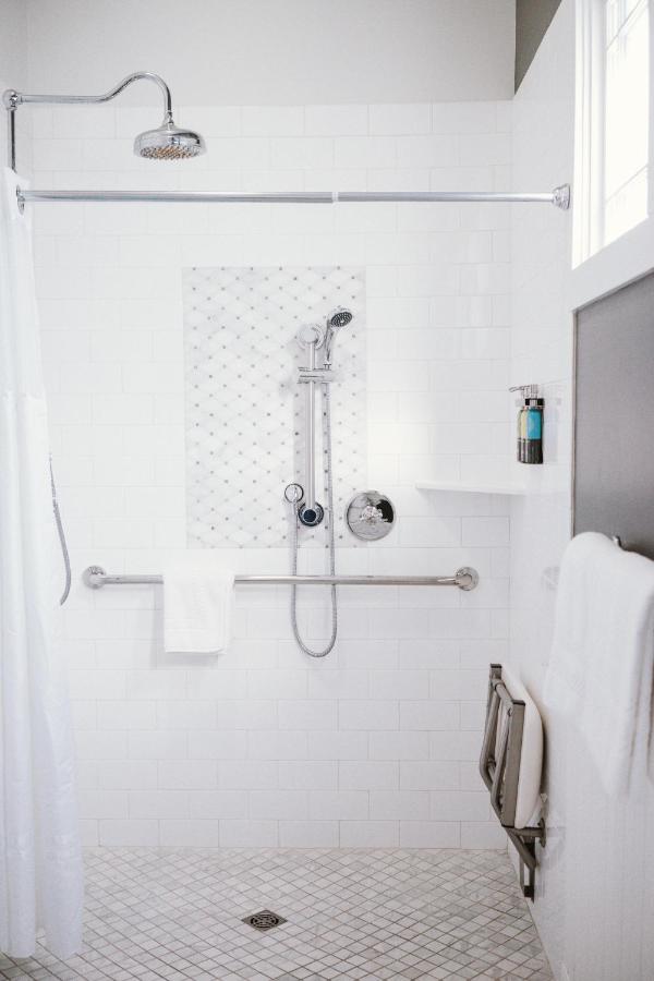 | Brannan Cottage Inn