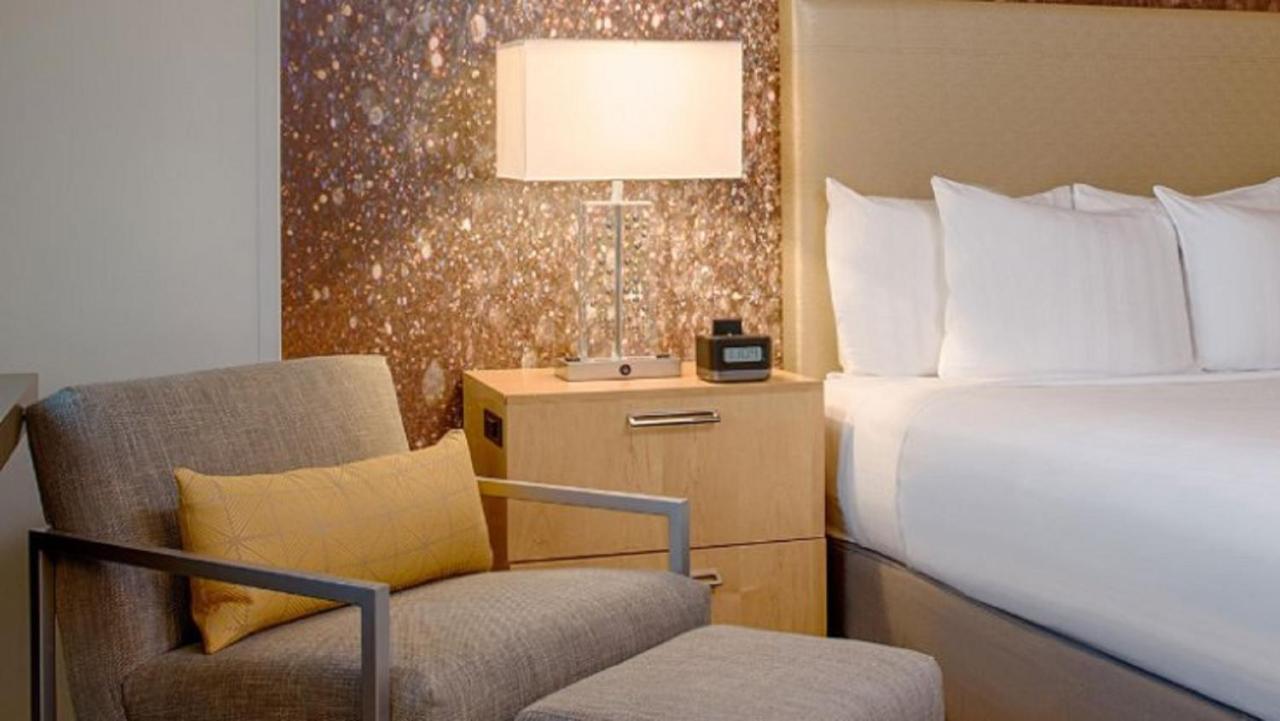 Deluxe Double Room with View at Hyatt Regency Santa Clara