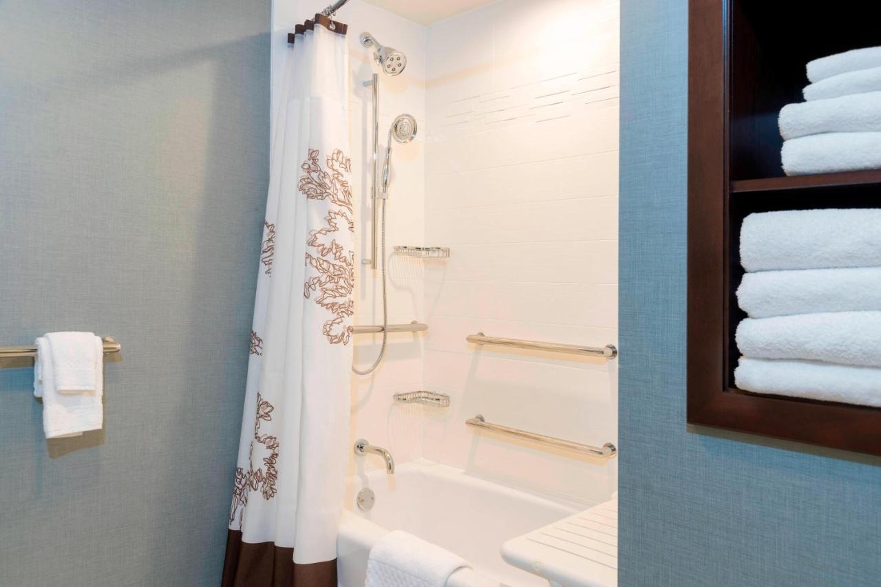  | Residence Inn by Marriott Green Bay Downtown