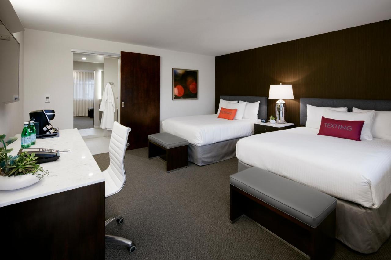 Double Room with Two Double Beds at Hotel Lucent