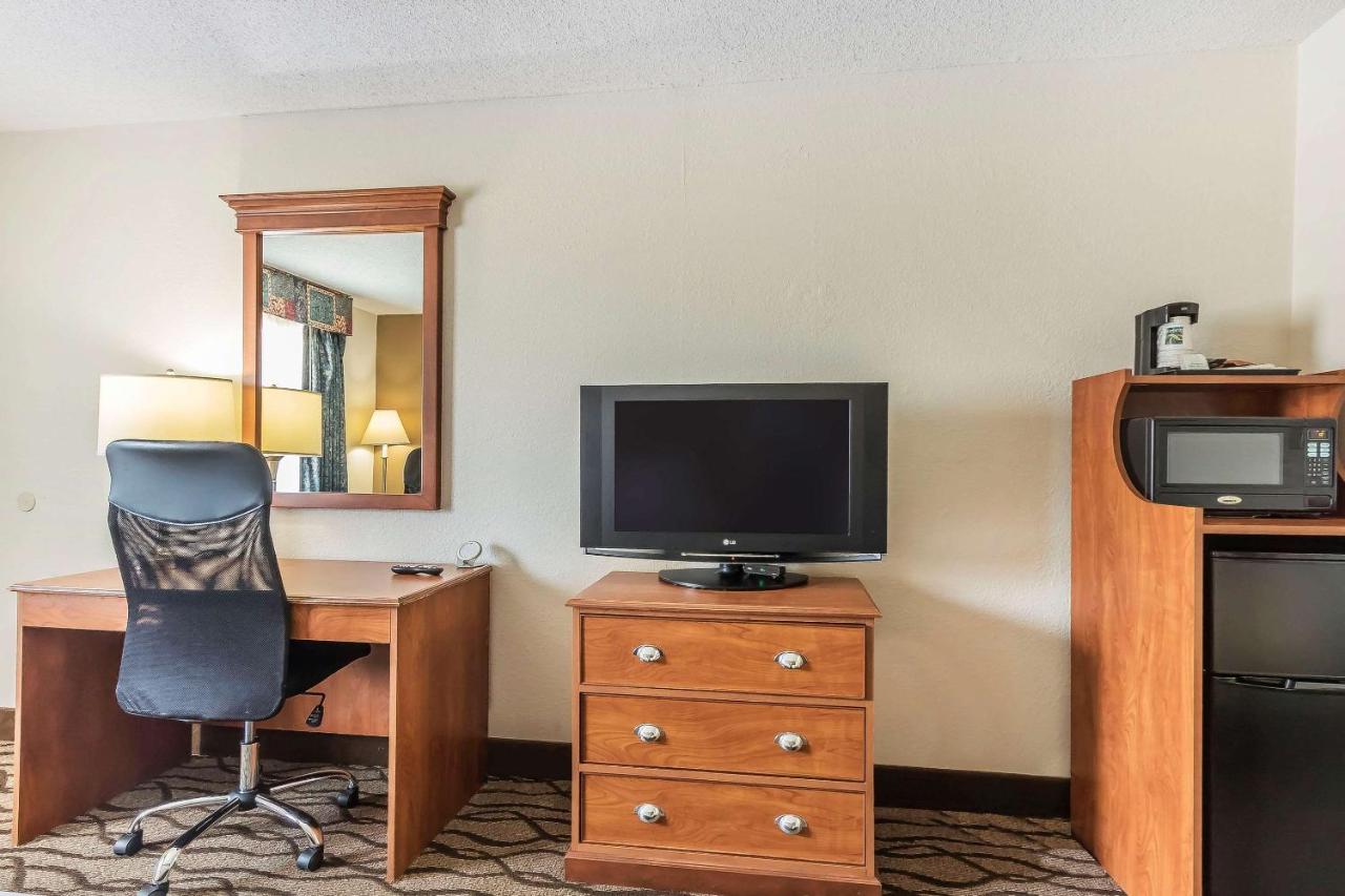 | Quality Inn Charleston I-57