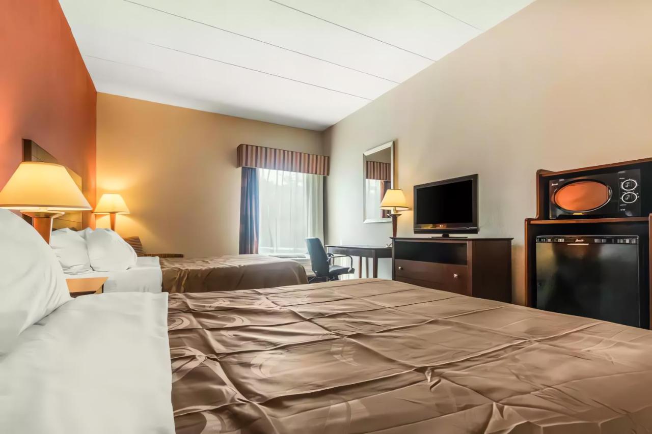 Queen Room with Two Queen Beds at Quality Inn & Suites Lawrenceburg