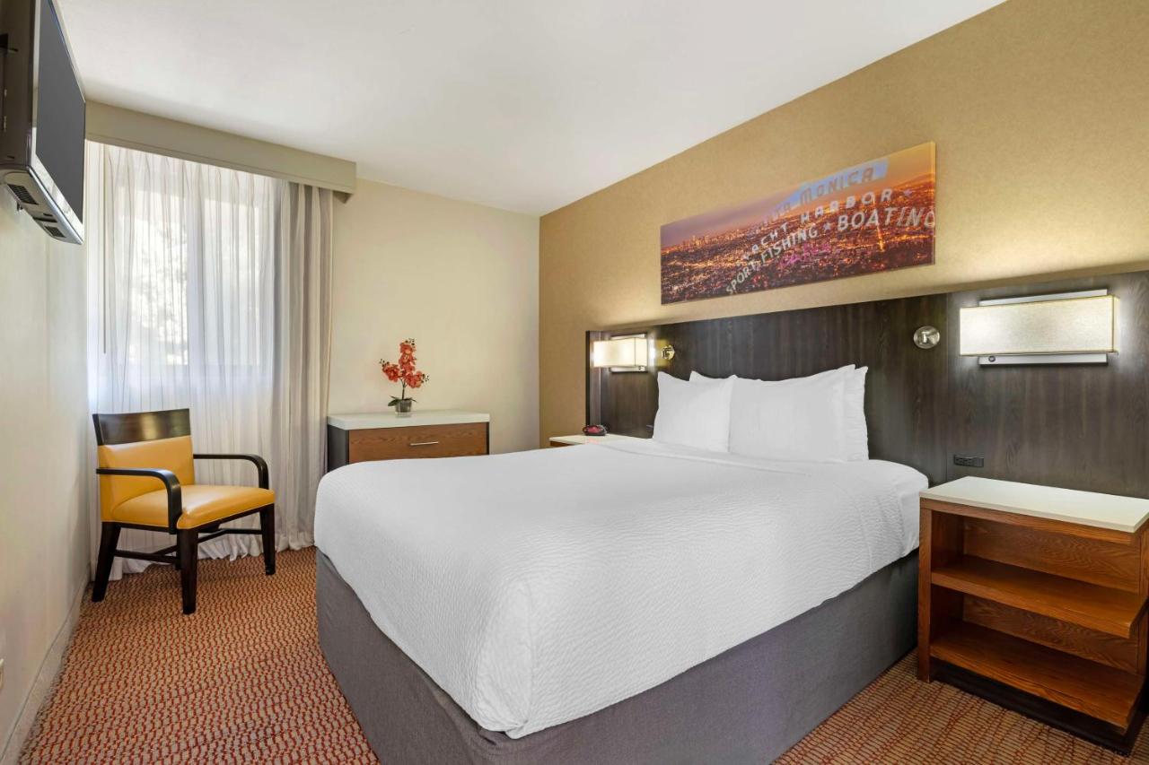  | Best Western Royal Palace Inn & Suites