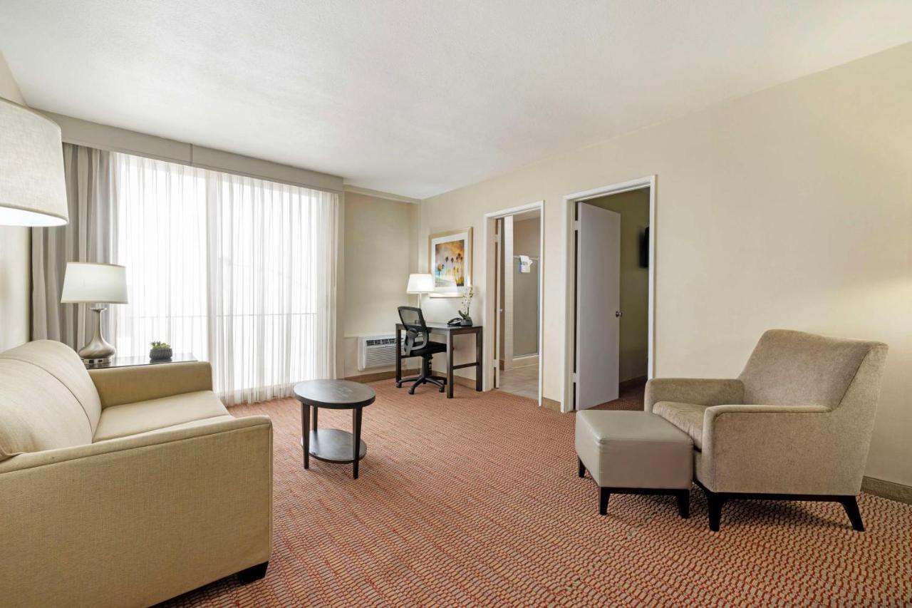  | Best Western Royal Palace Inn & Suites
