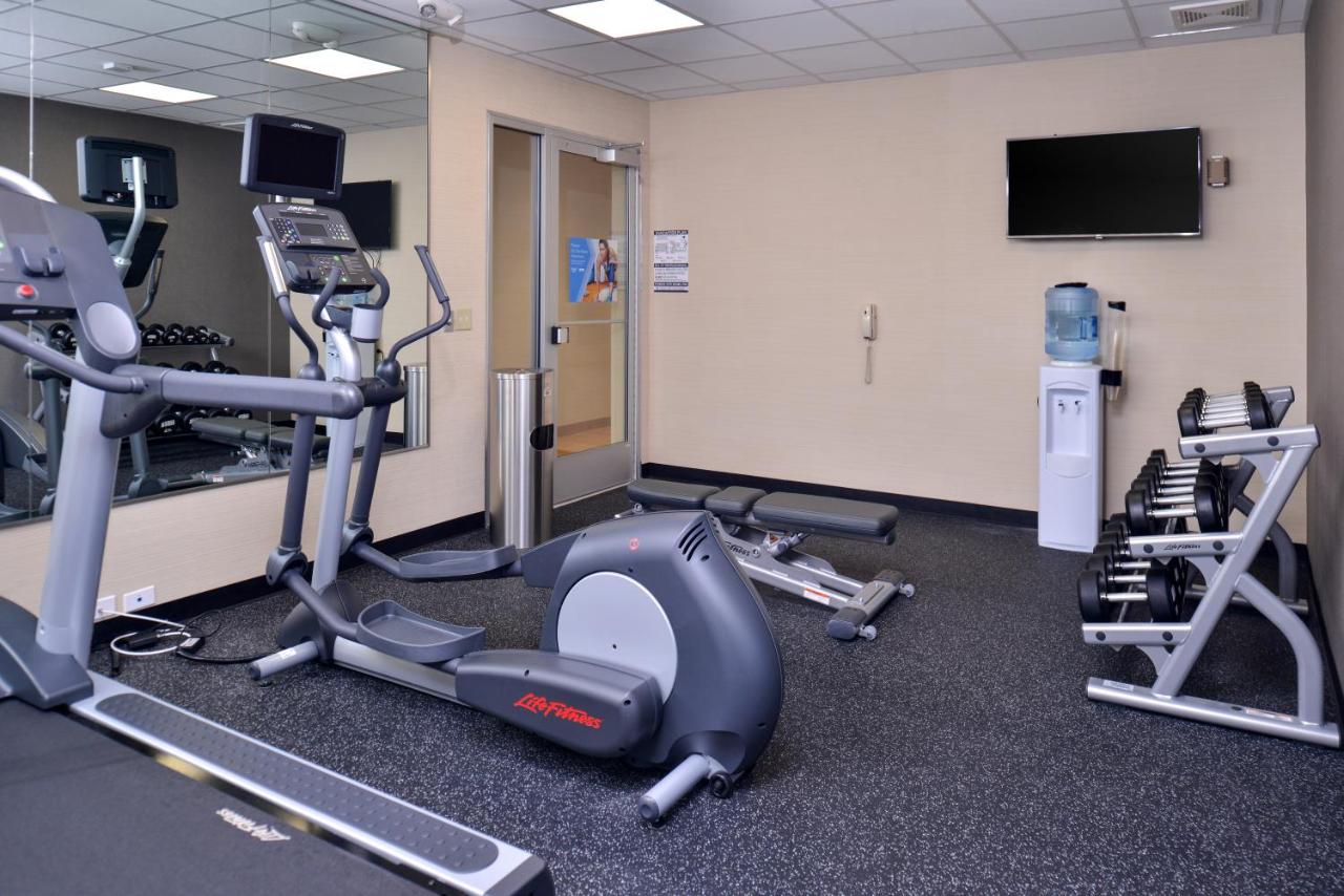 | Fairfield Inn & Suites Sacramento Airport Woodland
