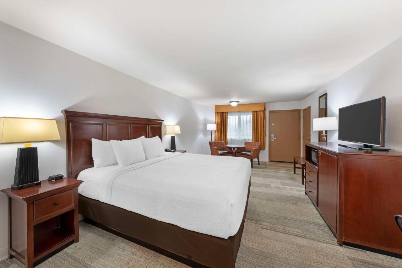  | Best Western Plus Redondo Beach Inn