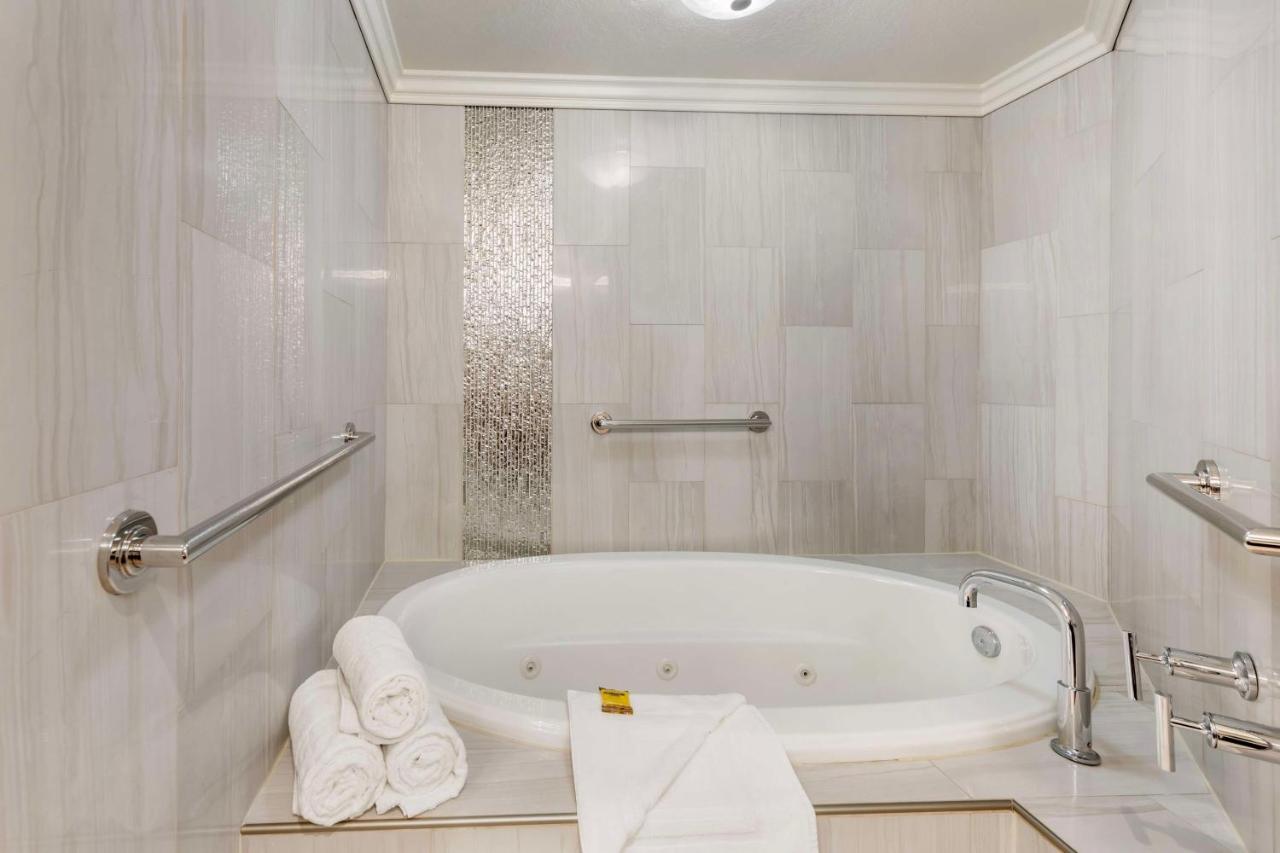  | Best Western Plus Redondo Beach Inn