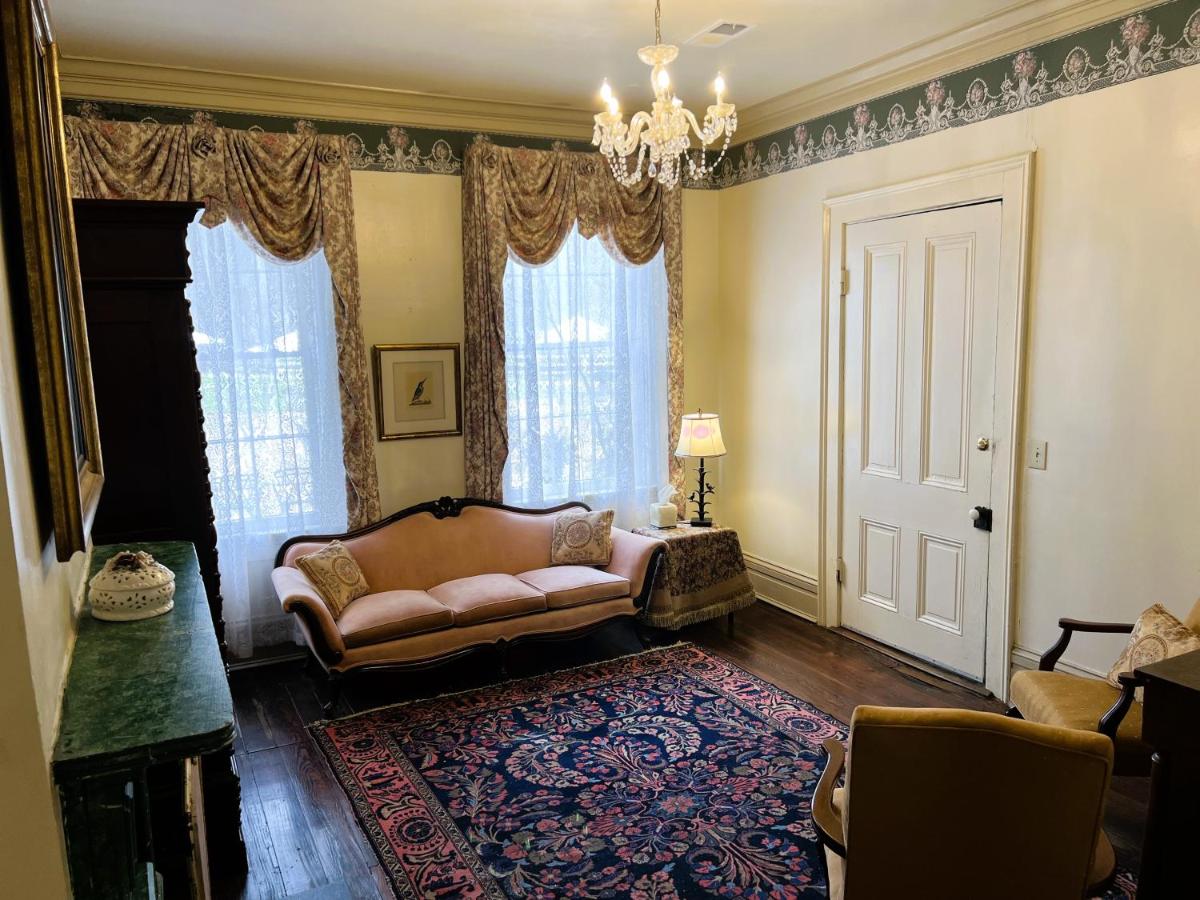 | The Myrtles Plantation