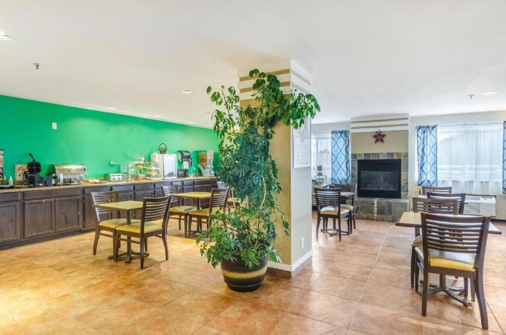  | Cheyenne Guest Inn