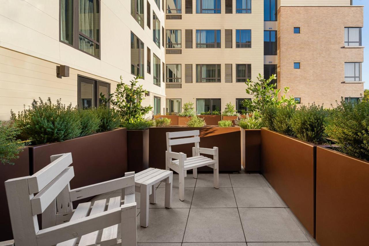 | AC Hotel Santa Rosa Sonoma Wine Country