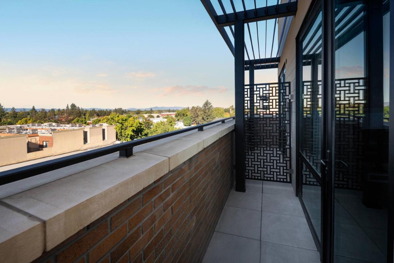| AC Hotel Santa Rosa Sonoma Wine Country