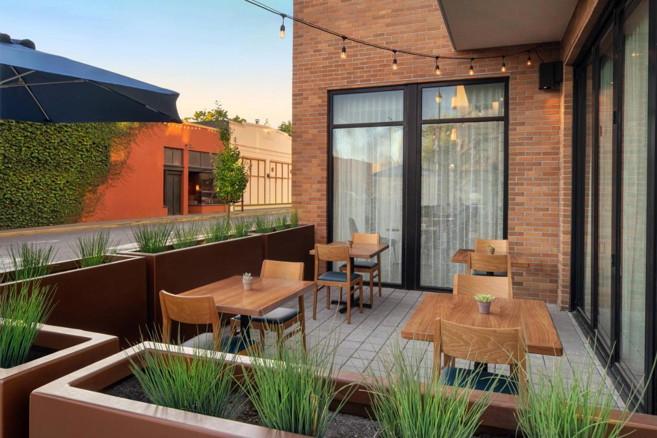 | AC Hotel Santa Rosa Sonoma Wine Country