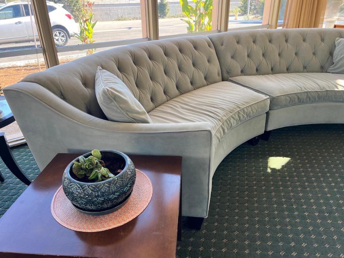 | Rose Garden Inn - San Luis Obispo