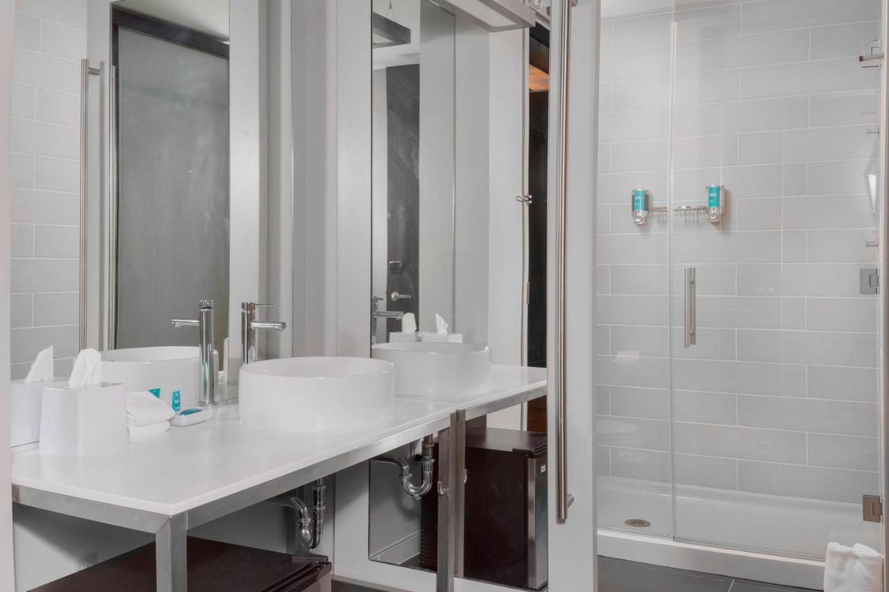 Aloft Room, Guest room, 2 Queen at Aloft by Marriott Gainesville University Area