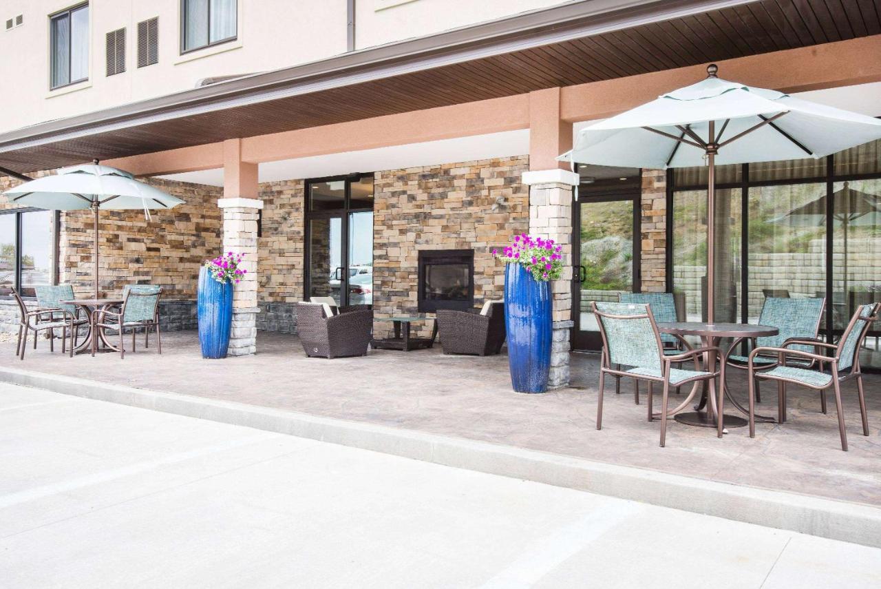 | Hawthorn Suites by Wyndham Saint Clairsville