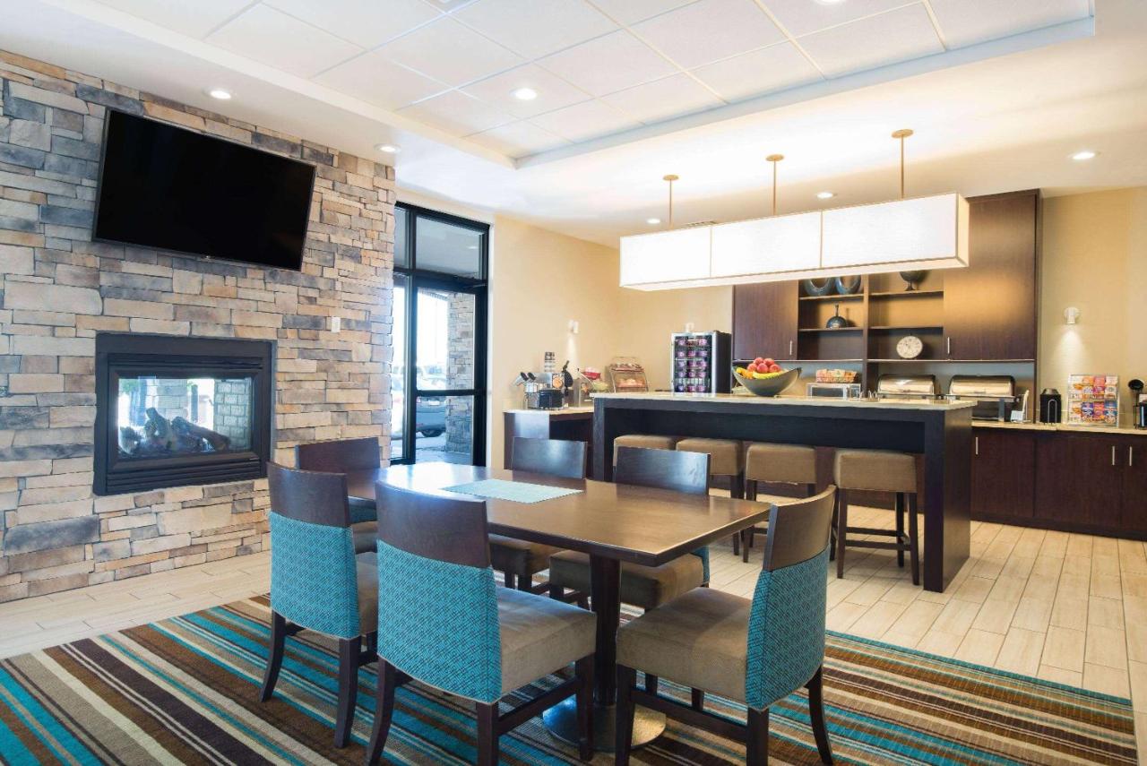 | Hawthorn Suites by Wyndham Saint Clairsville