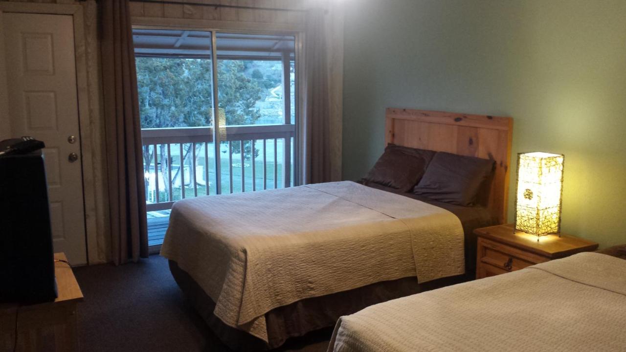 | Lodge At Turkey Cove