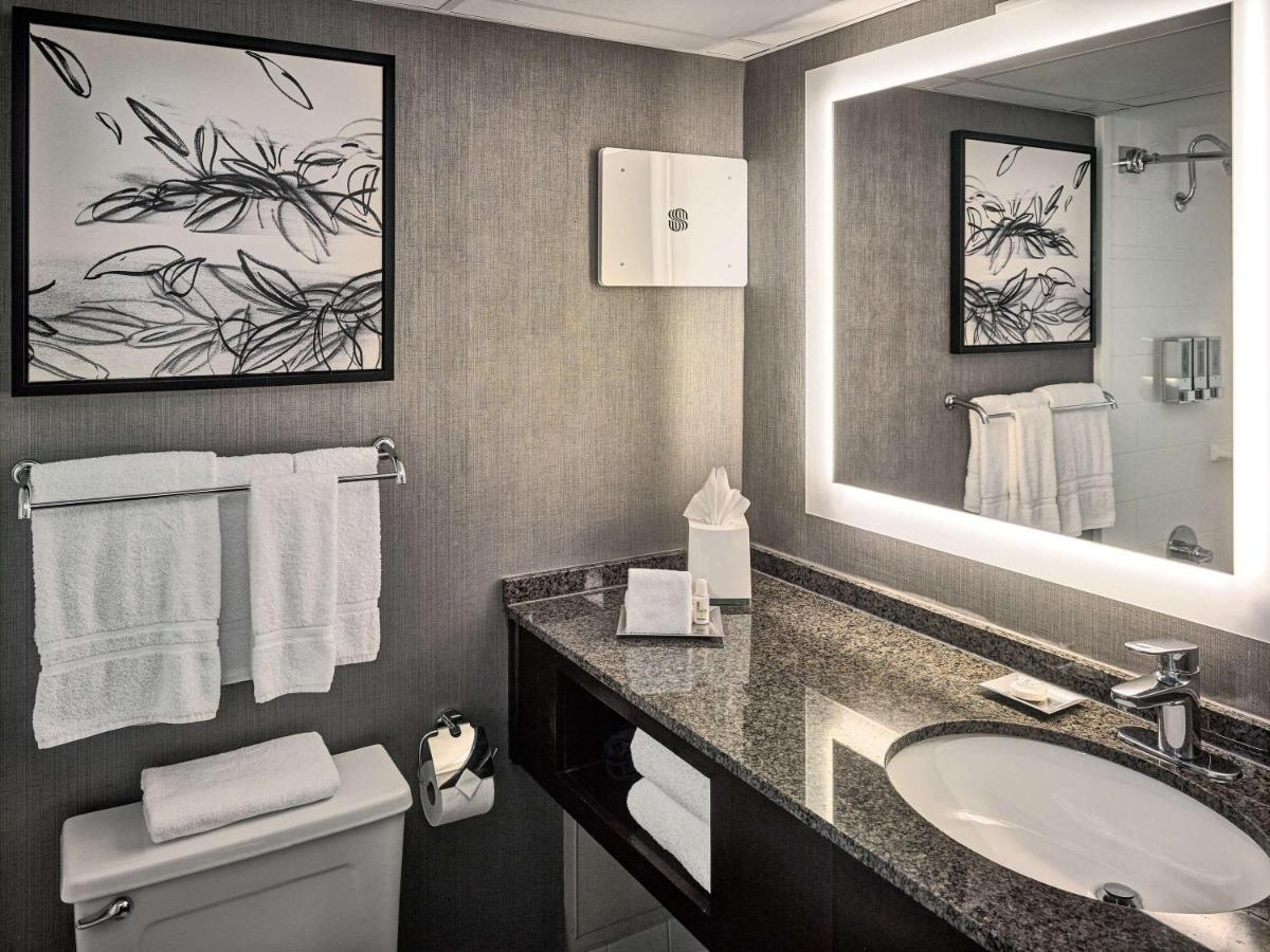 Mobility Accessible Deluxe Two Doubles Roll-In Shower at Sonesta Atlanta Northwest Galleria - Marietta