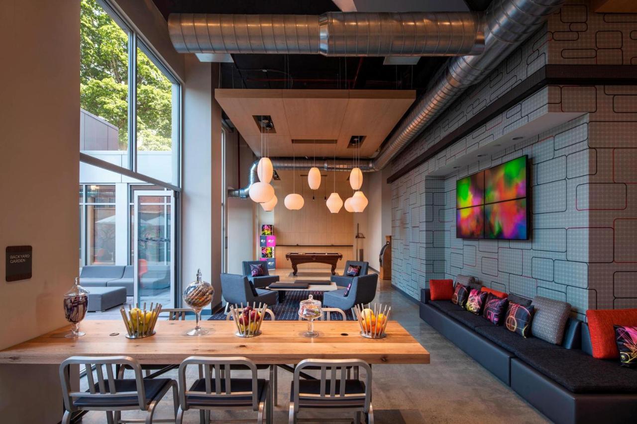 | Aloft Long Island City - Manhattan View