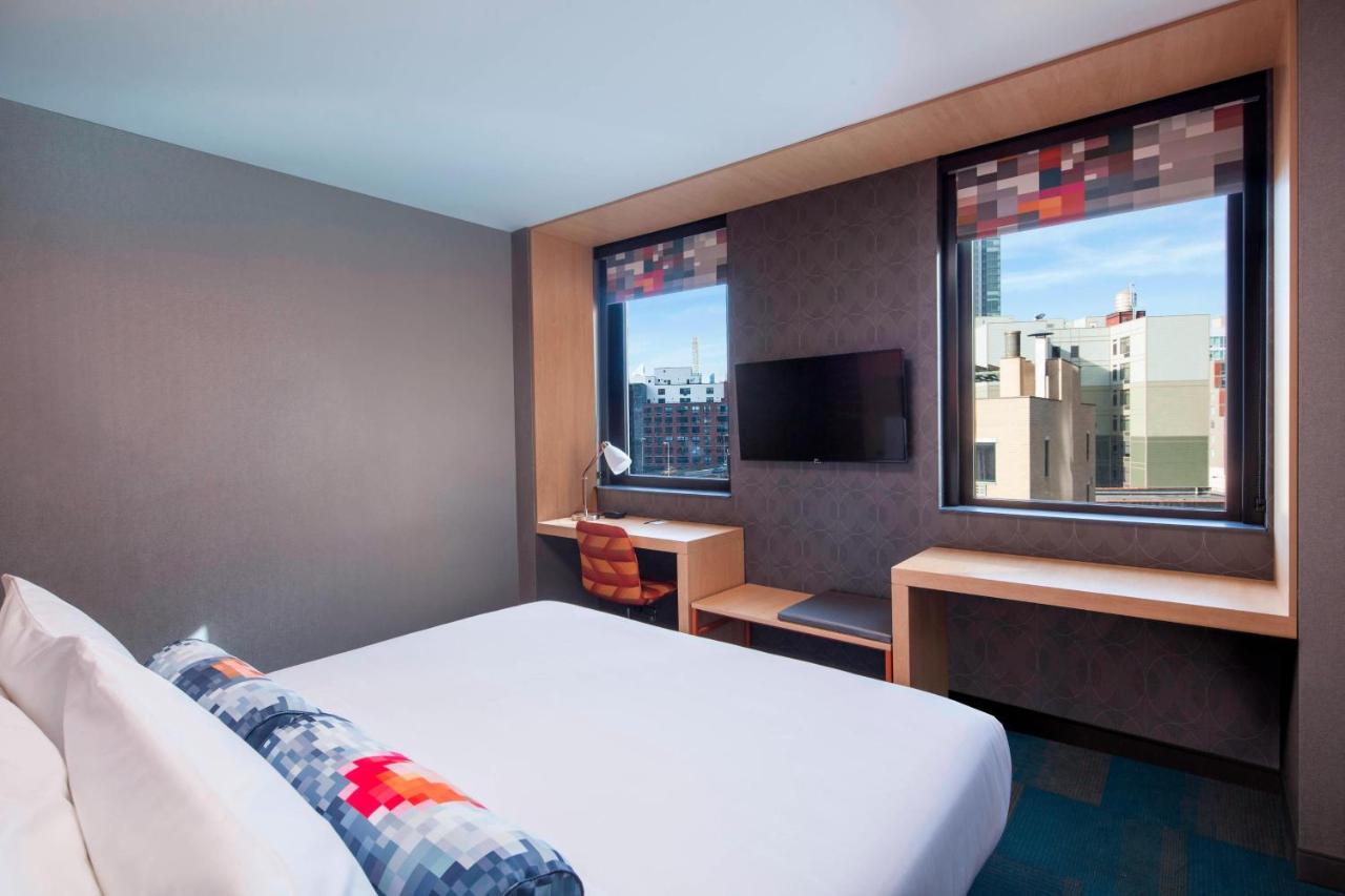 | Aloft Long Island City - Manhattan View