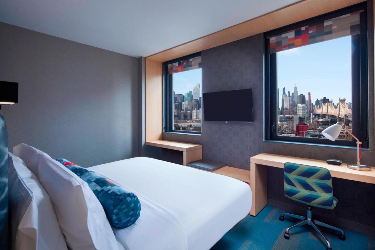 | Aloft Long Island City - Manhattan View