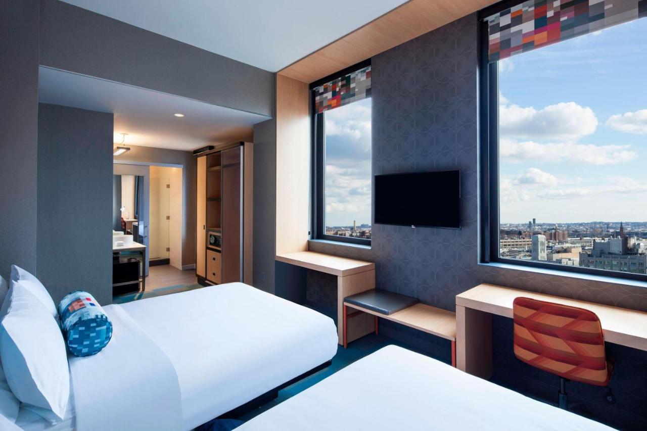 | Aloft Long Island City - Manhattan View