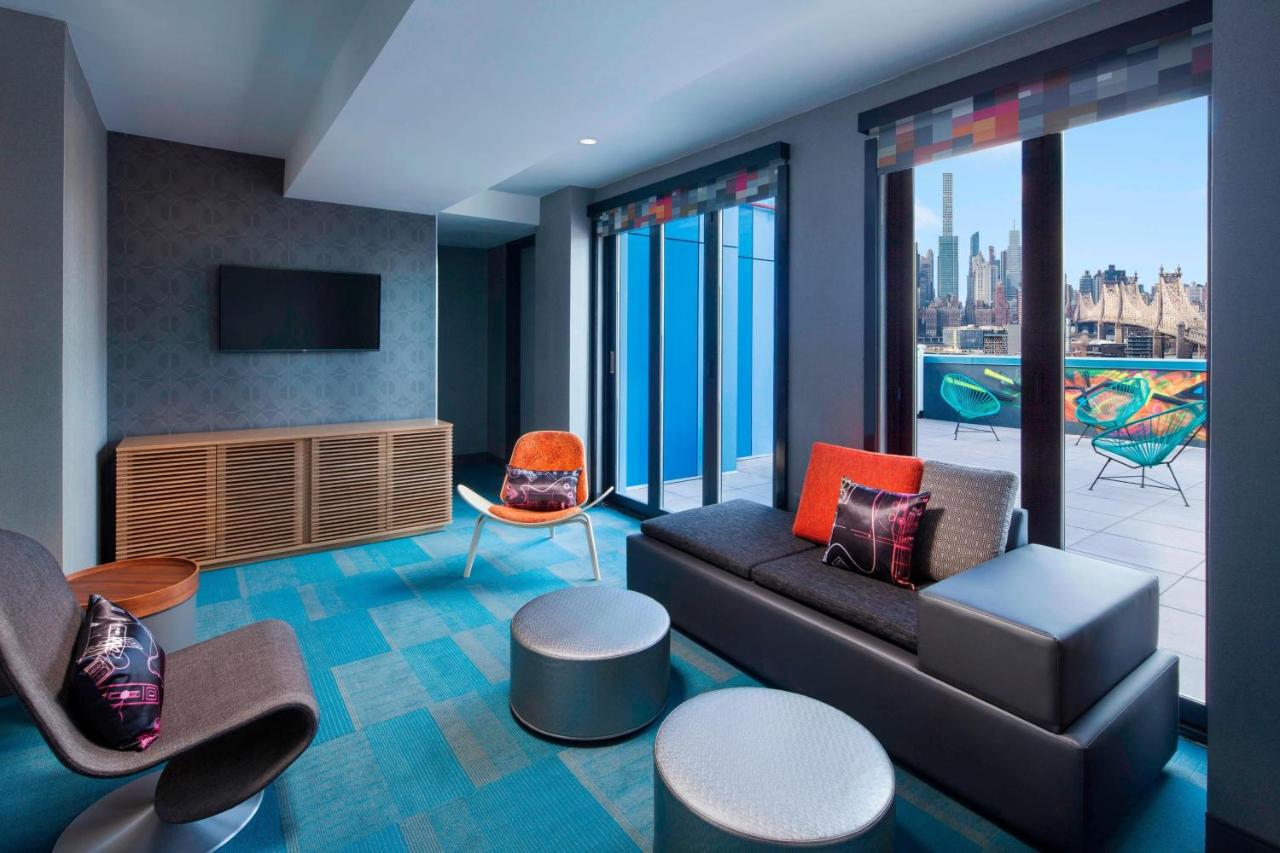 | Aloft Long Island City - Manhattan View