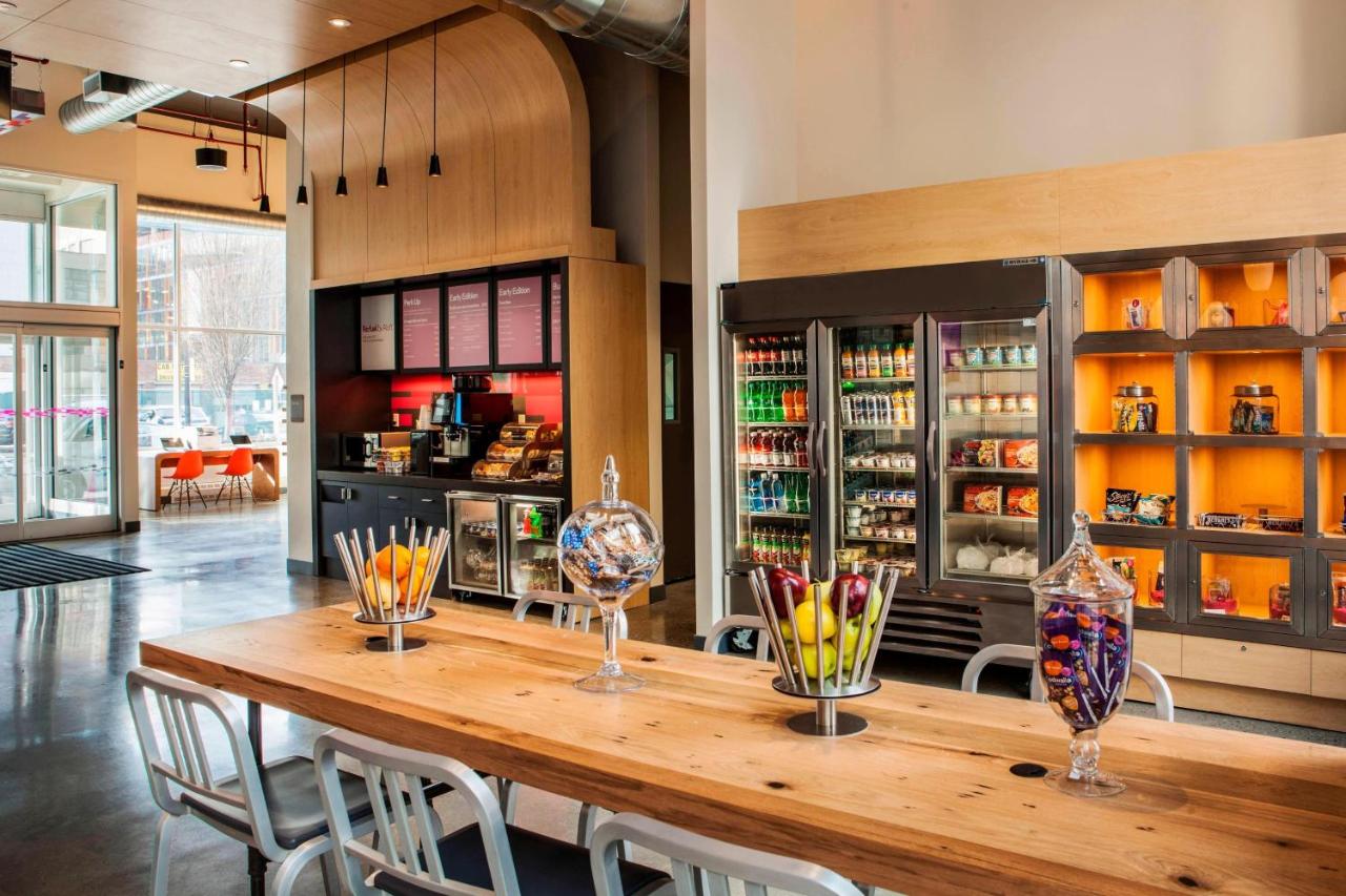 | Aloft Long Island City - Manhattan View