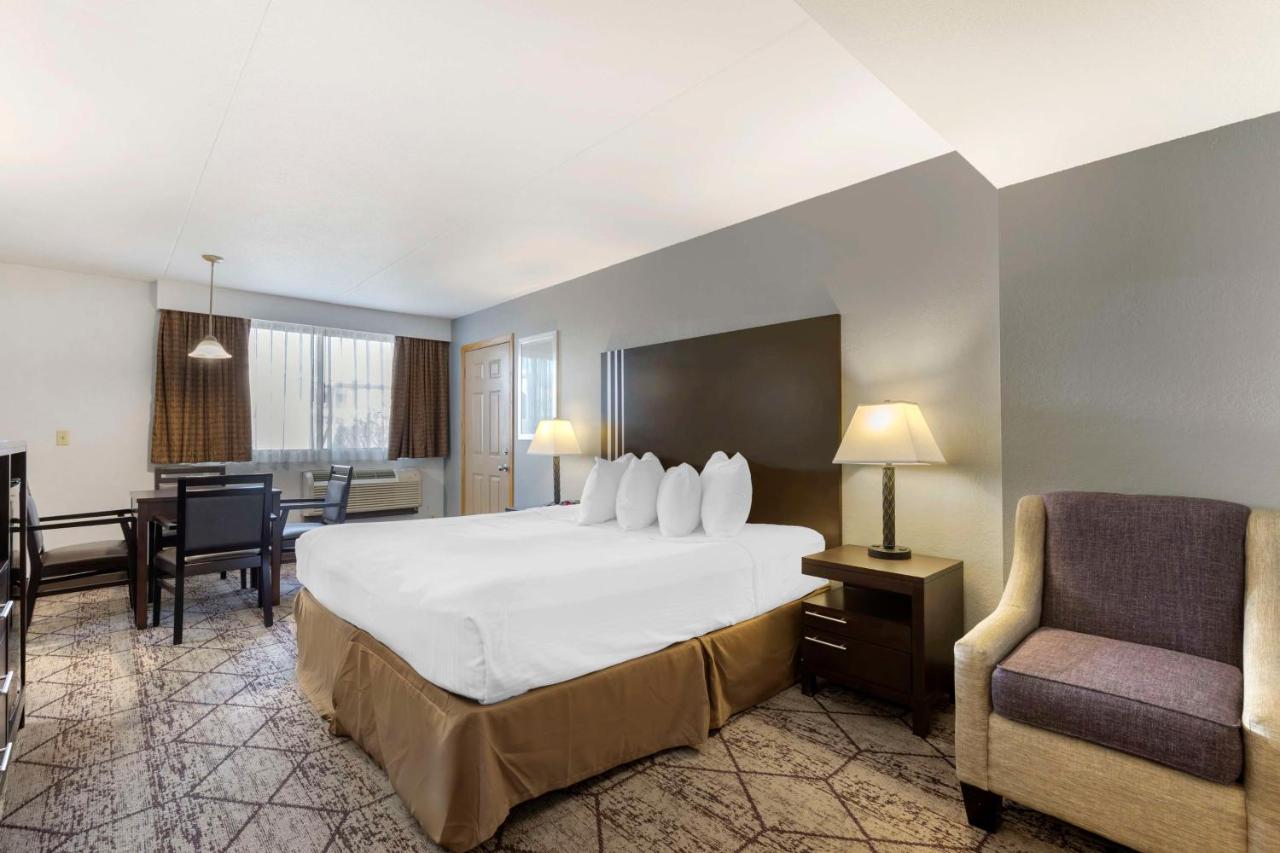  | Best Western Plus Longbranch Hotel & Convention Center
