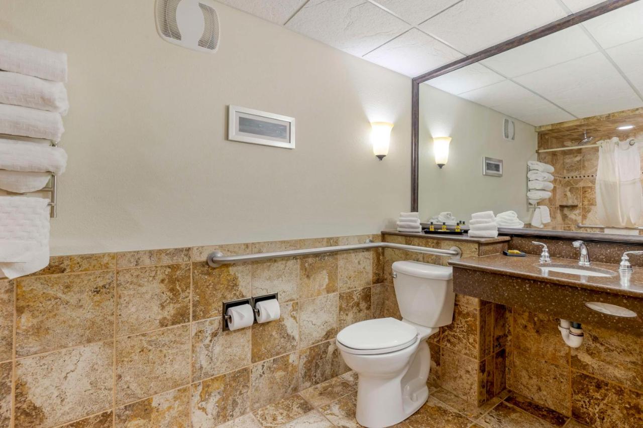  | Best Western Plus Longbranch Hotel & Convention Center
