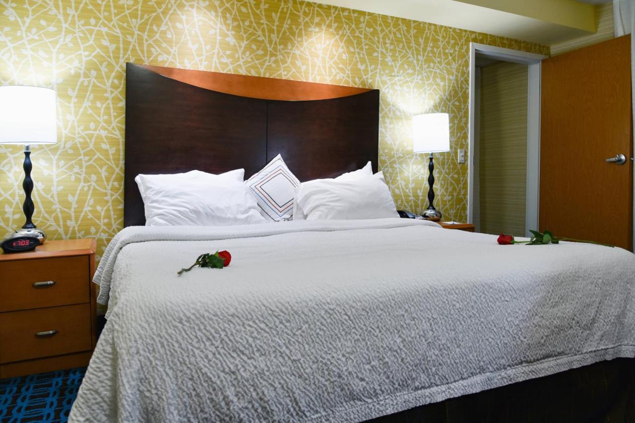 | Fairfield Inn Hartford Airport