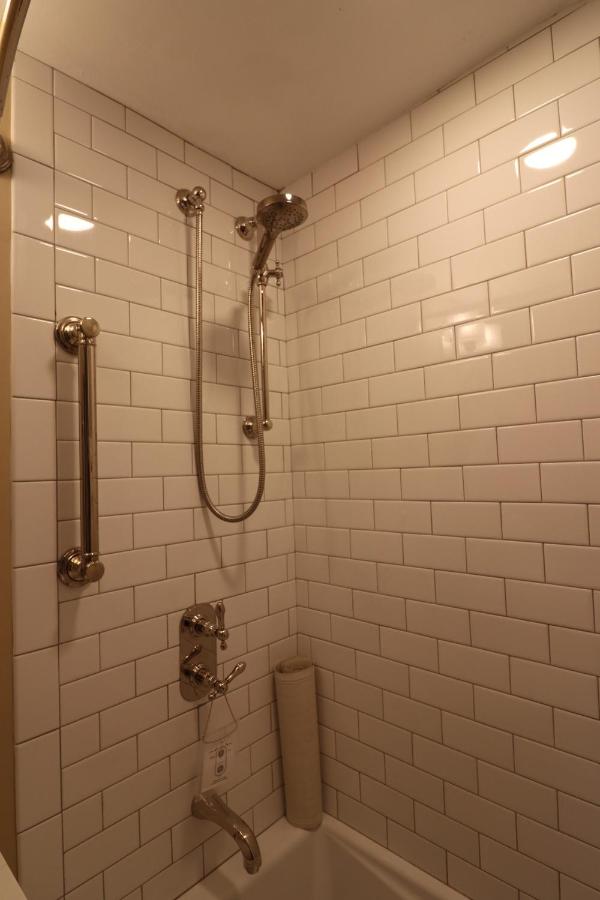 | Swift House Inn
