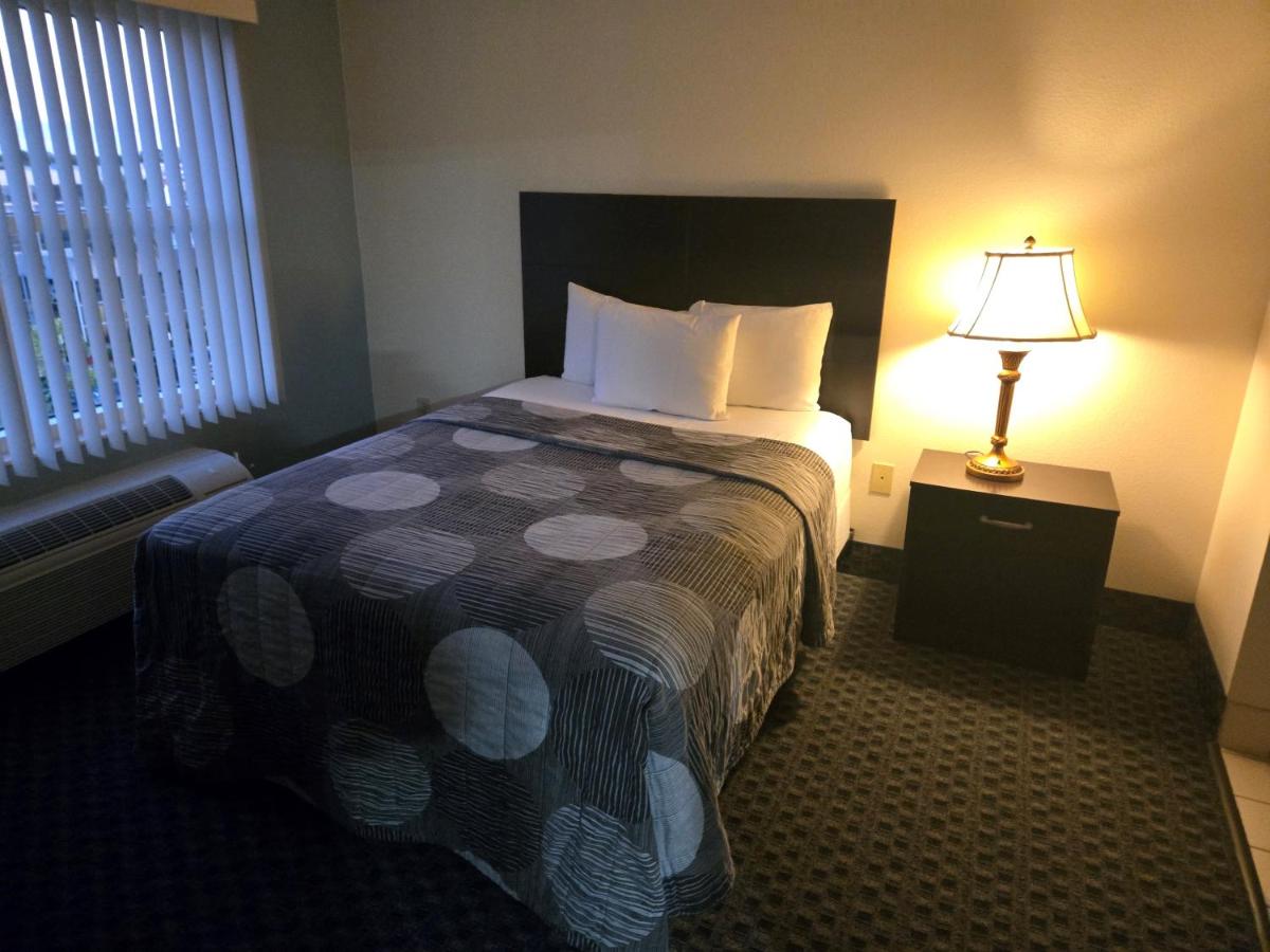 | Allure Suites