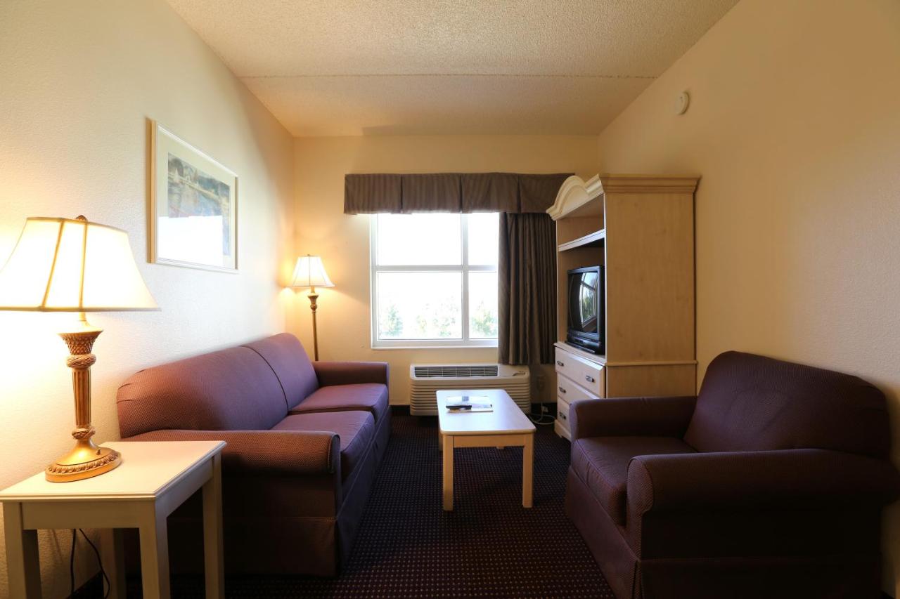 | Allure Suites