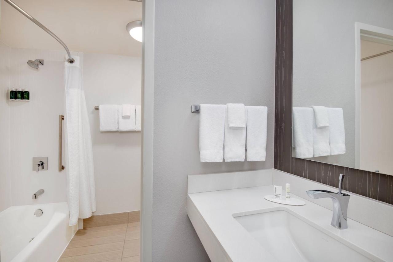  | Courtyard by Marriott Birmingham Homewood