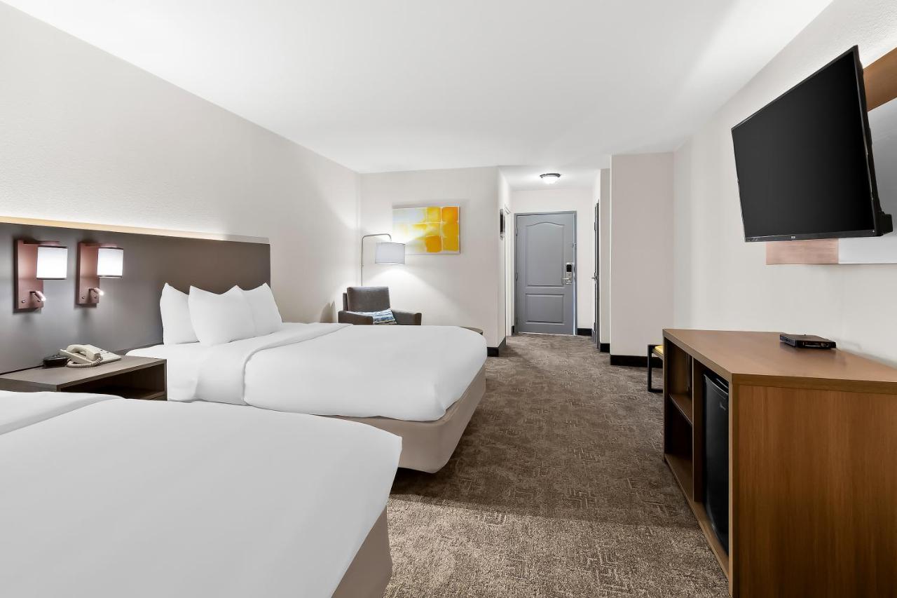 Standard Queen Room with Two Queen Beds - Non-Smoking at Comfort Inn & Suites Lake George