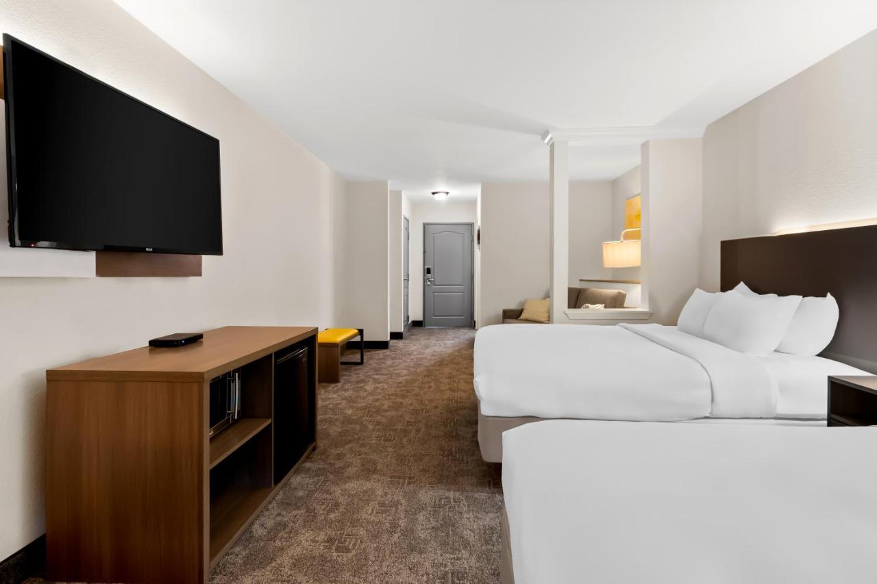 Queen Suite with Two Queen Beds - Non-Smoking at Comfort Inn & Suites Lake George