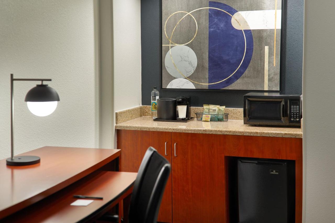 Suite with Two Double Beds and Sofa Bed at Courtyard by Marriott Nashville Brentwood