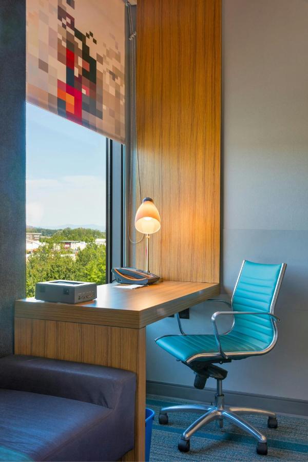 | Aloft Portland Airport Hotel at Cascade Station