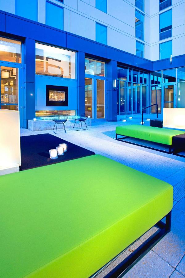 | Aloft Mount Laurel