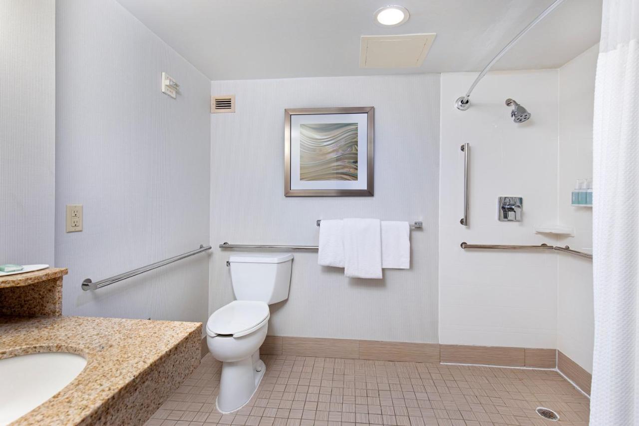 Queen Room with Two Queen Beds at Courtyard by Marriott Lexington North