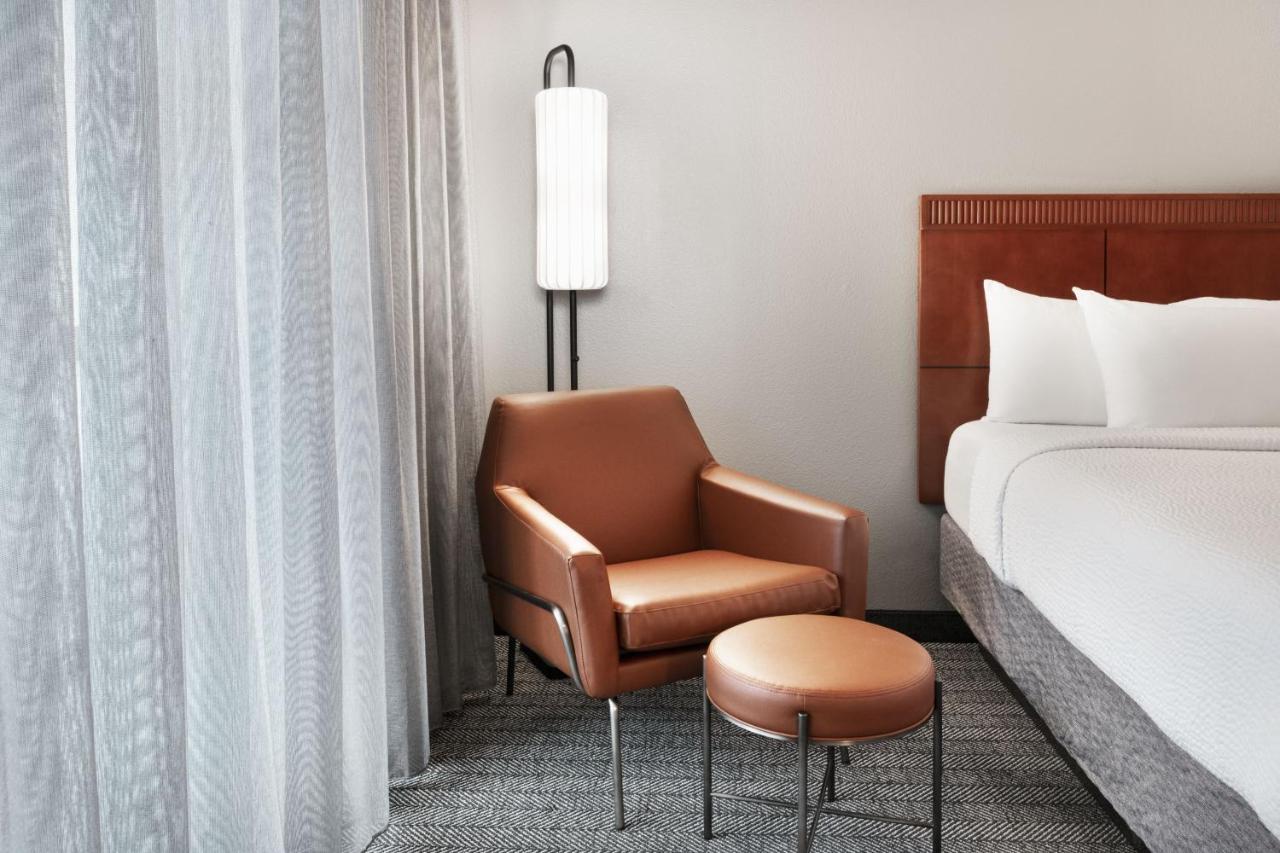 Double Room with Two Double Beds at Courtyard by Marriott Memphis Airport