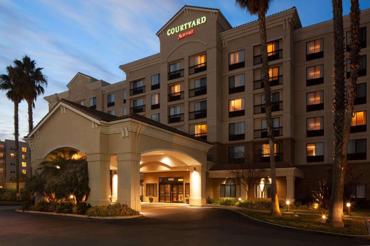  | Courtyard by Marriott Newark Silicon Valley