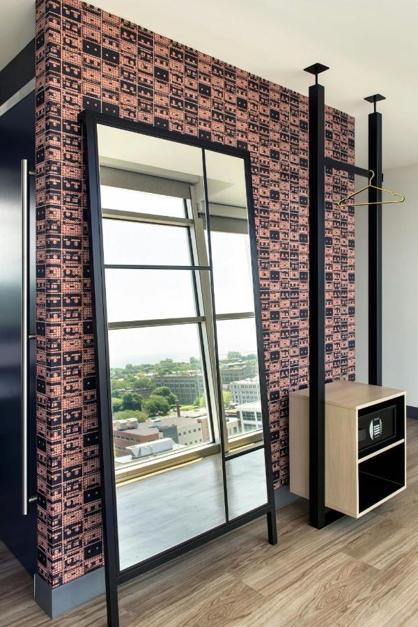| Aloft Buffalo Downtown